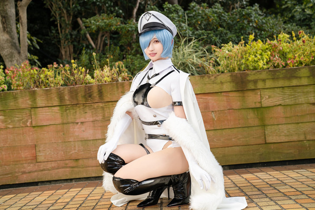 【コスプレ】魅惑的でエレガント…。冬の案内人『アズレン』クイビシェフの洗練されたコスプレが美しい!注目レイヤー・タオぺこ【写真8枚】 画像