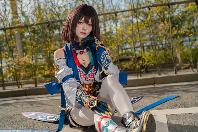 【コスプレ】夏コミTV密着取材の大バズり→冬コミ『崩壊:スターレイル』ブース”雪衣”の公式レイヤーに。福岡のシンデレラコスプレイヤー”月海つくね”さんの多忙な2日間を追跡! 画像