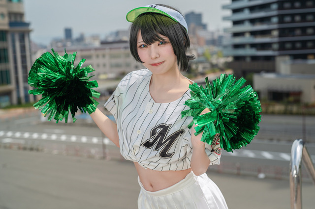 【コスプレ】チアガール姿から見えるお腹と太ももが眩しい―「ホロライブ」大空スバルの弾ける笑顔がホームラン級!人気レイヤー・陽葵あんず【写真8枚】 画像