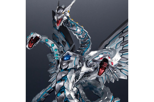 隙間から輝く光が眩しい…!「遊戯王」より「サイバー・エンド・ドラゴン」がメタリック&きらびやかにフィギュア化 画像