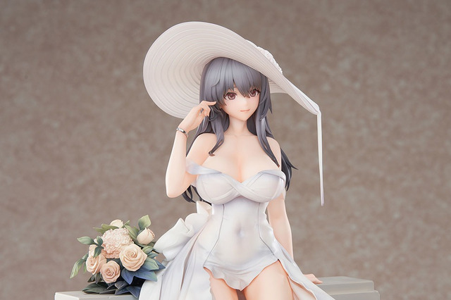 ドレスに美肌が透き通る…!『アズレン』上品な「カリブディス」が“輝かしの麗裳”衣装でフィギュア化 画像