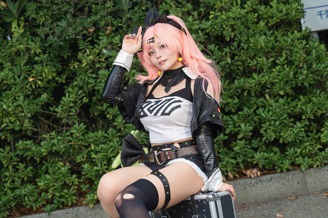 【コスプレ】『ゼンゼロ』ニコが完成度高すぎ!徹底したアイメイクとポージングに注目の美女レイヤー・giRi 画像