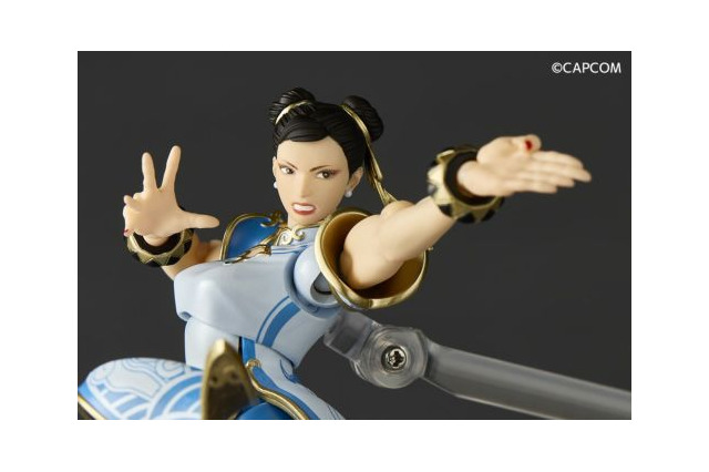 『スト6』春麗のしなやかボディを完全再現！180度開脚できる圧倒的な可動域のフィギュアが物凄い 画像