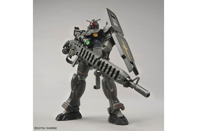 局地型ガンダム（北米戦仕様）が「試作型ロングレンジ・ビームライフル」を携えてHGガンプラ化！シールドをガンマウントにした射撃体勢も演出可能 画像