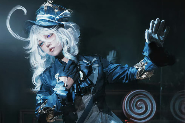 【原神フリーナ生誕記念】神秘的な佇まいと中性的な美貌に心惹かれる!美女コスプレイヤーまとめ【写真27枚】 画像