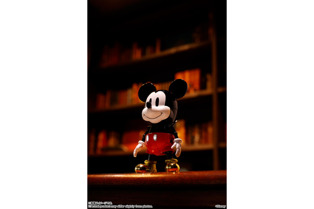 大河原邦男氏がデザイン！「超合金 ミッキーマウス」が予約受付開始―リアルロボにも超変形する新商品、インタビューでは「ミッキーの夢にうなされていた」とも語る 画像