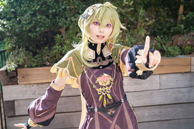 【コスプレ】はにかむ笑顔が愛らしい、『原神』コレイの魅力を引き出す!美女レイヤー・えと【写真9枚】 画像