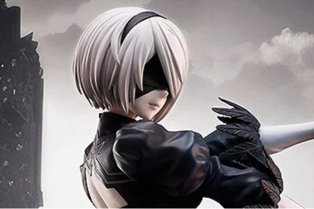 スラリとした美脚まで、1/4スケールで再現!「NieR:Automata」2Bフィギュアの圧倒的存在感 画像