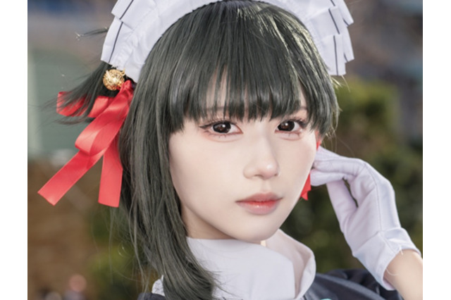 【コスプレ】白い肌に漆黒の髪…クラシカルなメイド服の着こなしがハマりすぎ!人気レイヤー・月海つくね 画像