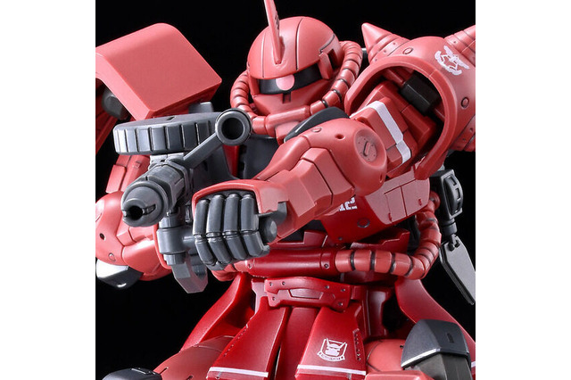 “強襲、赤い彗星”ガンプラ「シャア専用高機動型ザクII」が本日2月4日12時より予約受付開始!ザク・マシンガンなど多彩な武装が付属 画像
