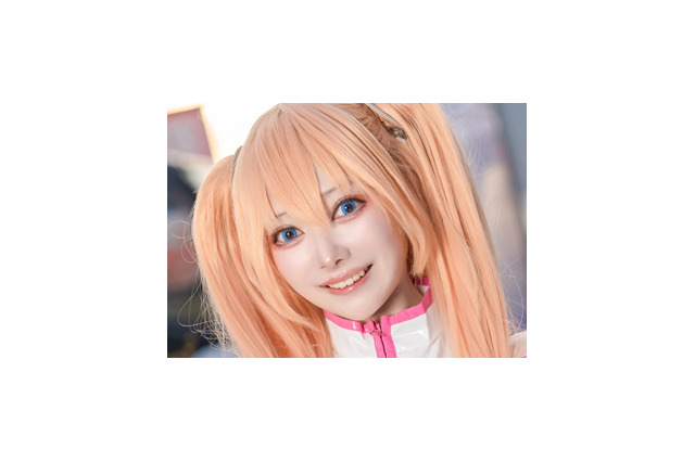 【コスプレ】初コスから2ヶ月、「2.5次元の誘惑」リリエルでコミケに挑む姿が初々しい!注目レイヤー・朝香ナホ【写真9枚】 画像