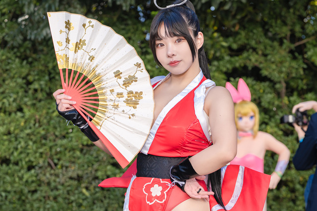 【コスプレ】張りのある太ももの再現度が素晴らしい!「不知火舞」が本物すぎる美女レイヤー【写真11枚】 画像