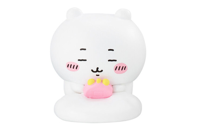 スヤスヤ寝ているモモンガたちに癒される…「ちいかわ」マスコット全4種のガシャポンが再販！布団などのパーツは取り外しが可能 画像