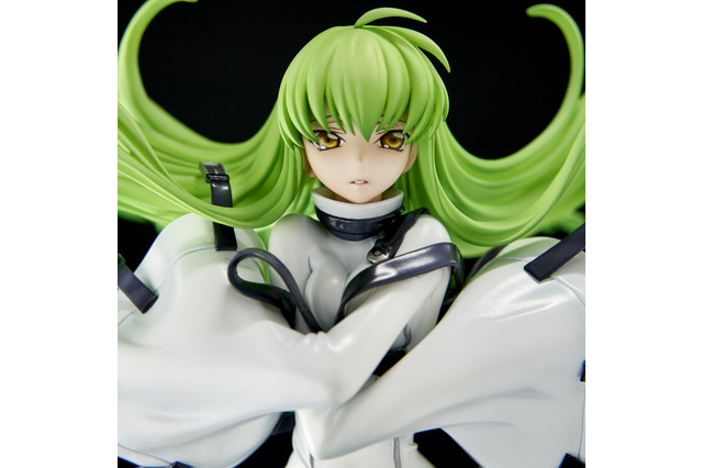 衣服越しのボディラインに見惚れる…「コードギアス 反逆のルルーシュ」より拘束着バージョン「C.C.」フィギュアが再販 画像