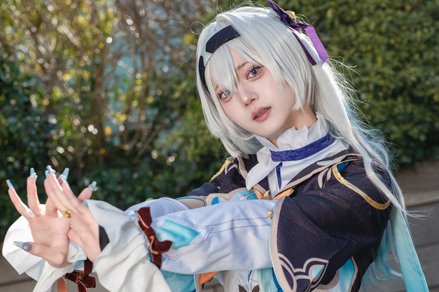 【コスプレ】『崩スタ』ホタルの儚げで可憐な雰囲気が美しい...“男の娘”レイヤーが作り出す性別を超えた実在感【写真8枚】 画像