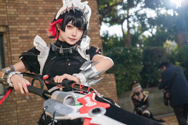 【コスプレ】塩対応「萌え萌えキュン」お願いします!面倒がりな性格と敏腕エージェントの顔を両立させる「エレン」がハマりすぎ【写真9枚】 画像