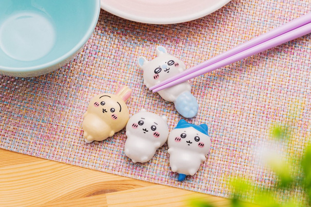 「ちいかわ」ら4種の箸置きがキュート！仰向け姿で食卓を彩ってくれる 画像