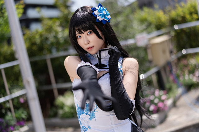 【コスプレ】チャイナドレスに美脚が映える！黒髪×色白のクールビューティーが魅せる清楚な美貌【写真6枚】 画像