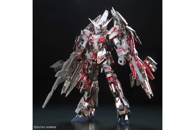 約2万円の「HG フェネクス（ゴールド/シルバーメッキ仕様セット）」が眩しい！特別カラーのガンプラ3種に大注目 画像