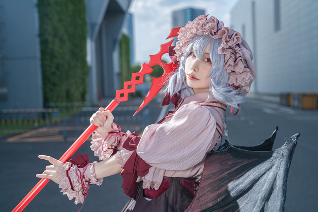 【コスプレ】東方Projectの人気キャラが集結！美しいデザインのドレスに身を包んだ博麗神社例大祭のファションショー特別レポ第2弾【写真40枚】 画像