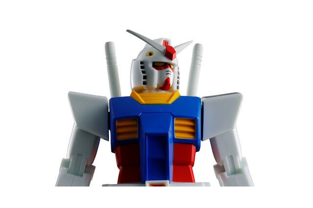 起動音が鳴る「ガンダム」「ザク」「シャア専用ザク」がサウンド戦士で立体化ーレトロな雰囲気を踏襲した“プチ可動”を楽しめる 画像