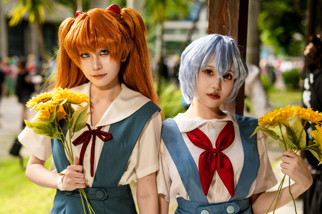 【コスプレ】「新世紀エヴァンゲリオン」アスカとレイの制服姿がノスタルジックでエモい！静かに佇むポージングも必見【写真11枚】 画像