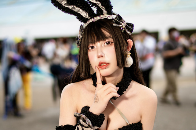 【コスプレ】白い網タイツとハイヒールが似合う！台湾美女の美脚が際立つバニーガール姿に見惚れてしまう【写真7枚】 画像