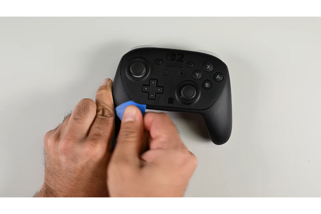 「スイッチ2」純正プロコン、やっぱり「ドリフト」悩まされそう?海外修理チャンネル 画像