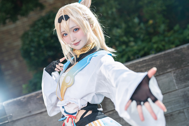 【コスプレ】愛らしい顔立ちと大人びた横顔にドキッ！多彩な表情を見せる「ホロライブ」風真いろはが可愛いすぎた【写真8枚】 画像