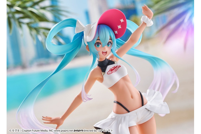 健康的な日焼け姿の「初音ミク」！「レーシングミク2024」公式イラストのフィギュアが8月上旬よりアミューズメント施設にて展開 画像