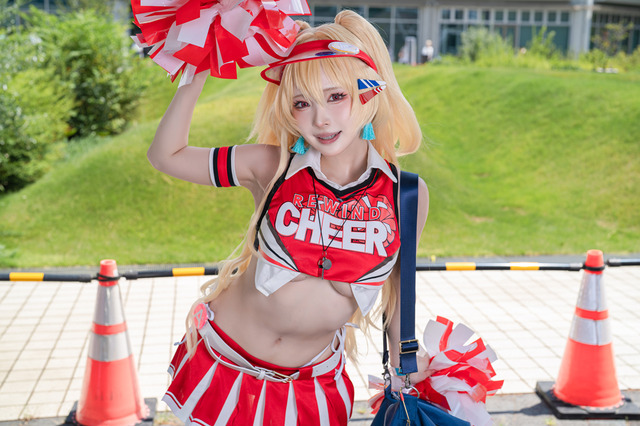 【コスプレ】チアガールや夏衣装に身を包んだキャラが勢ぞろい！ゲームもアニメも熱々な「コミケ106」美女レイヤー9選【写真40枚】 画像