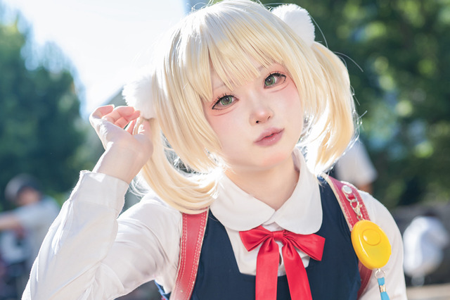 【コスプレ】表情とポージングで幼さを見事に表現!制服姿が可愛い「しぐれうい」のコスプレイヤー【写真9枚】 画像
