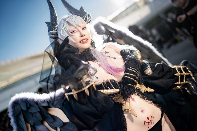 【コスプレ】スレンダーな肢体とダークな造形美がすごい！台湾美女による『FGO』リリスの重厚さと妖艶さが圧倒的すぎる【写真8枚】 画像