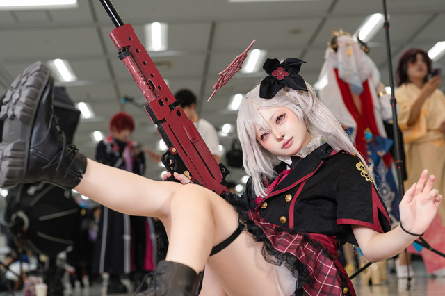 【コスプレ】小悪魔な表情で挑発してくるムツキが可愛すぎ！『ブルアカ』随一のいたずらっ娘に煽られたい人が続出【写真9枚】 画像