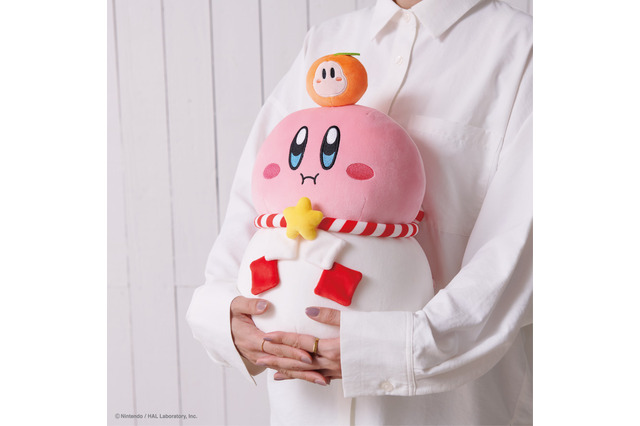 カービィが鏡餅をすいこんじゃった！？ワドルディみたいなみかんも注目なグッズが郵便局にて展開ー新年にピッタリな年賀はがきセットも 画像