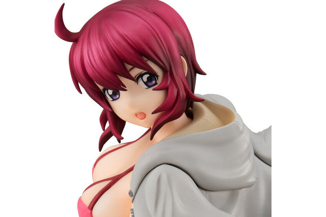 「ガンダム SEED DESTINY」水着姿の「ルナマリア・ホーク」が抽選販売 画像