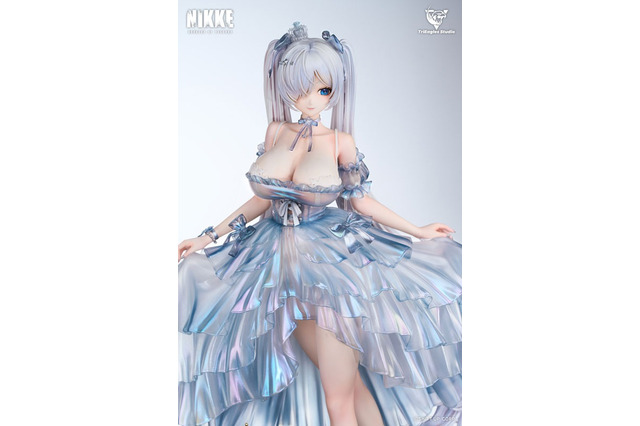 12万円超えの大迫力太もも！『勝利の女神：NIKKE』よりシンデレラが「ガラスのプリンセス」姿で1/4スケールスタチュー化 画像