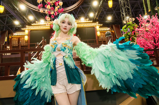 【コスプレ】セイレーンのような豪華絢爛な姿はまるで絵画の世界！『逆水寒』中華美女の透明感がハンパない【写真7枚】 画像