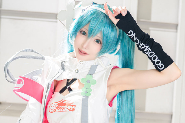 【コスプレ】初音ミクのスタイルを完全再現！役満ボディのチャイナっ子やホロライブまで「池ハロ」美女レイヤー7選【写真30枚】 画像