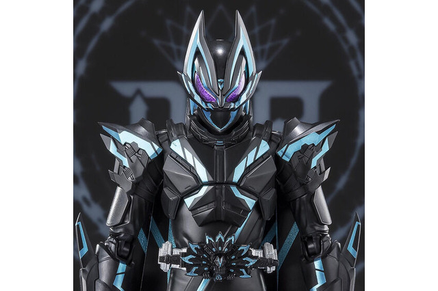 “二刀流”を楽しめる！「仮面ライダーXギーツ」アクションフィギュアがCTM先行抽選販売ー漆黒ボディにメタリックブルーのラインが美しい 画像