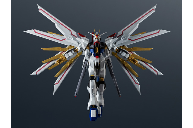 劇場版ガンダムSEEDより「マイフリ」がGUNDAM UNIVERSEで立体化！ビームサーベルと対艦刀フツノミタマの二刀流が決まる 画像