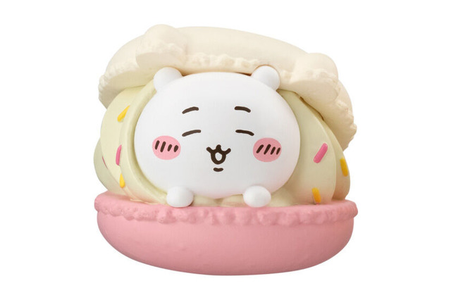 「ちいかわ」たちが、マカロンになっちゃった！上に乗った生地もお顔になっているガシャポン「きゃらまかろん」全4種がどれも可愛い 画像