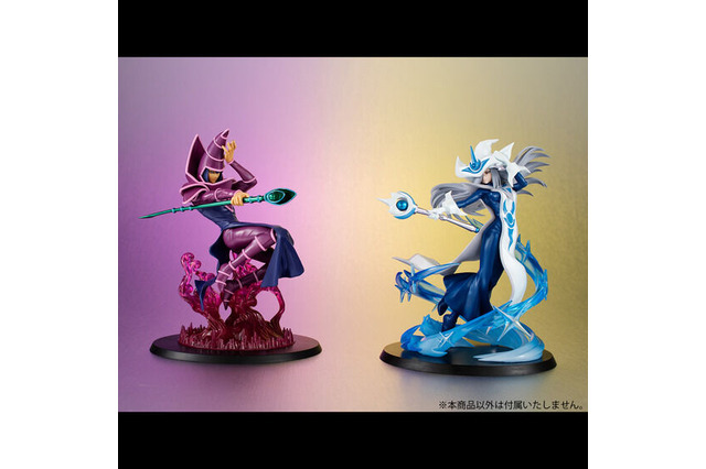 伝説のデュエルをその手に！『遊戯王』より「ブラック・マジシャン」「サイレント・マジシャン」がそれぞれ杖を構え凛々しい姿を立体化 画像