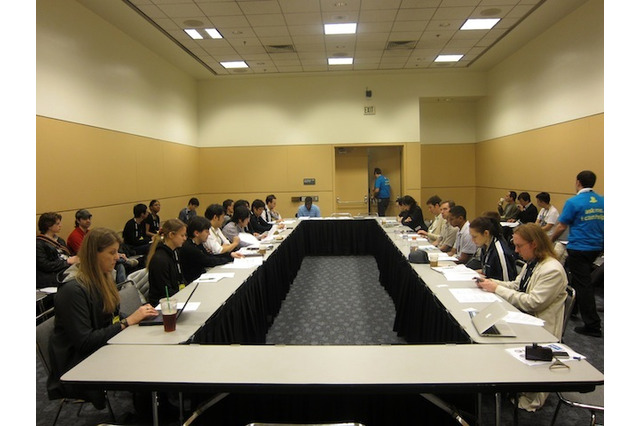 【GDC2011】日本と世界を繋ぐ第一歩に・・・IGDA日本が初のラウンドテーブルを開催 画像