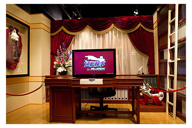 検事室が立体的に再現「逆転検事 in 東京ジョイポリス」いよいよ明日オープン 画像