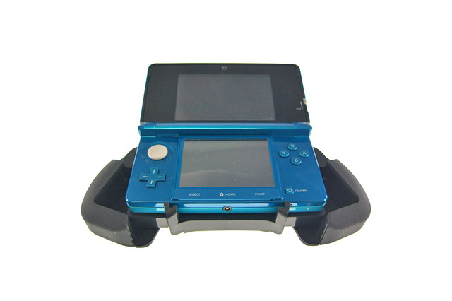 3DS用「モバイルスピーカー」と「可変グリップ」、上海問屋限定で発売 画像