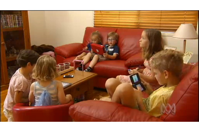 子どもには｢テレビ｣を見せるより｢ゲーム｣をさせた方が良い・・・オーストラリア最新研究 画像