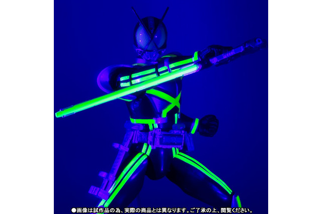 S.H.Figuarts「仮面ライダーカイザ」が「GLOWING STAGE」のセットで登場、ダブルストリームが発光 画像