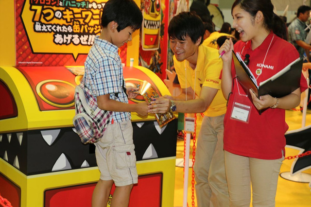 【東京ゲームショウ2013】コナミが大半を占めるファミリーコーナー、『オレカバトル』×食の花道のコラボメニューが美味しそう 画像