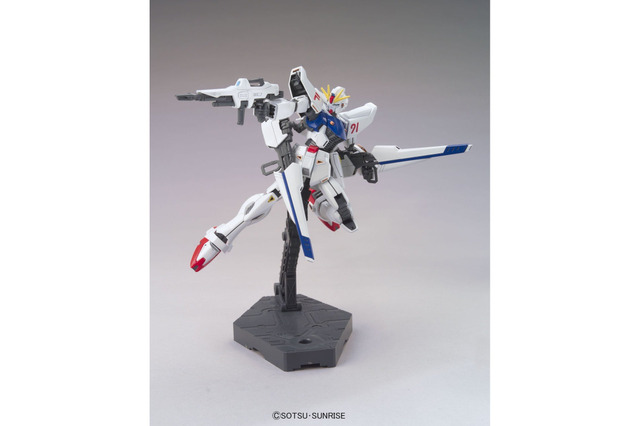 HGオールガンダムプロジェクト第4弾の「ガンダムF91」が発売、ヴェスバーを構えたポージングも再現可能 画像